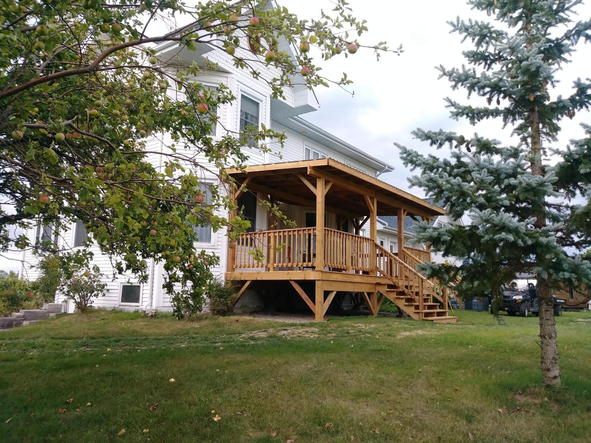 Twin Peaks B&B Mindemoya Екстериор снимка